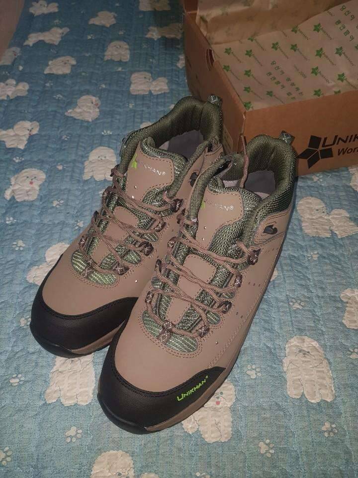 안전화 하나 팔아볼까해요신동품 (중고장터 - 비낚시용품)