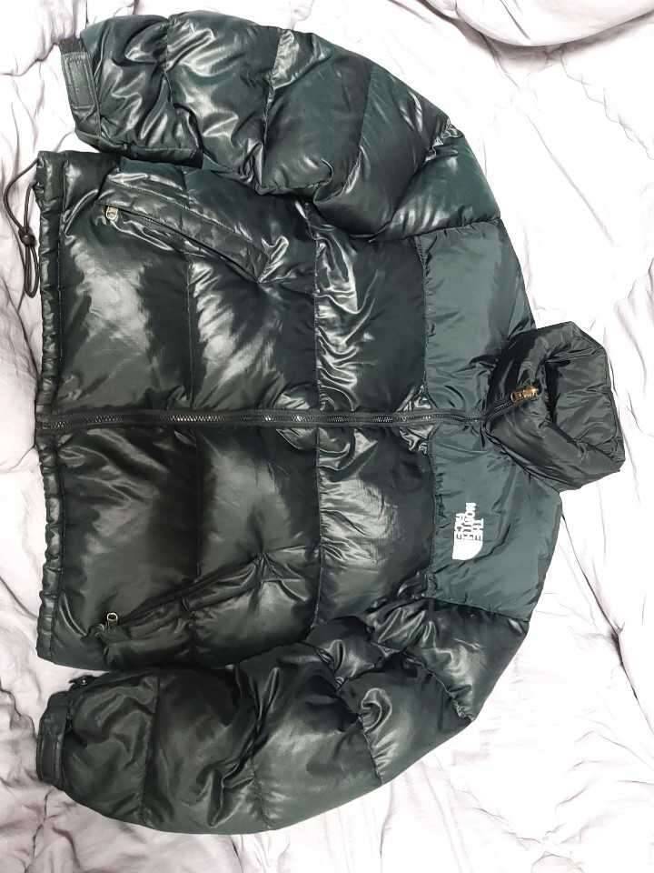 노스페이스구스 아식스 경량패딩 팝니다 (중고장터 - 비낚시용품)