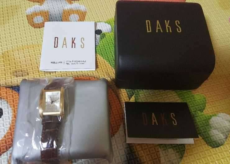 DAKS여성용 손목시계 (중고장터 - 비낚시용품)
