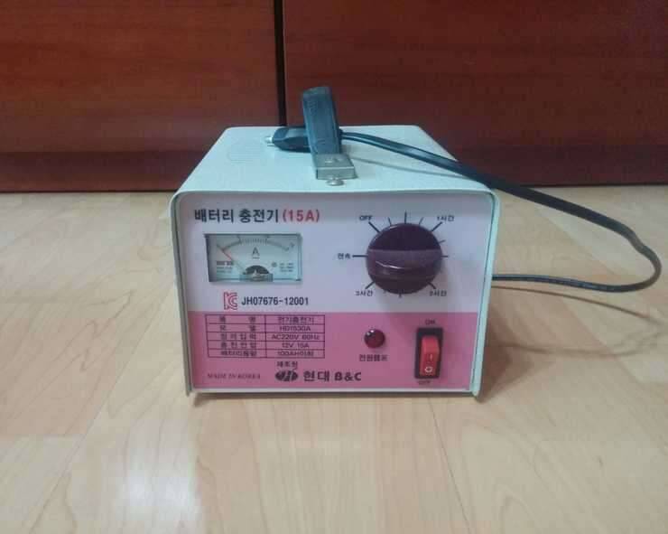 배터리 충전기 팝니다 (중고장터 - 비낚시용품)