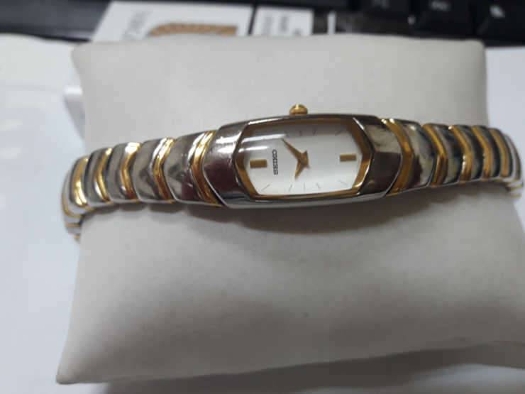 세이코 불랙 메탈 시계 일본 완제품 입니다 made in japan (중고장터 - 비낚시용품)