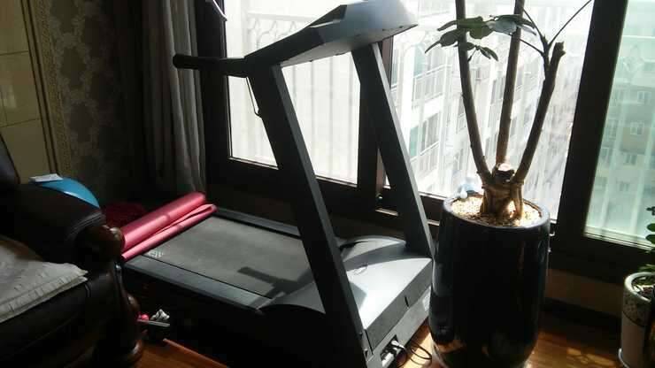 휘트니쎈터 용 런닝머신 판매합니다 (중고장터 - 비낚시용품)
