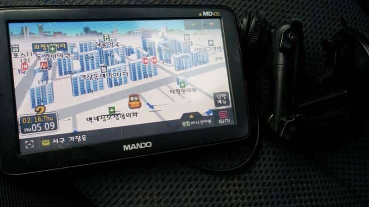 만도 MD100 네비게이션보쉬라이트DZ09스마트워치헤드라이트 (중고장터 - 비낚시용품)