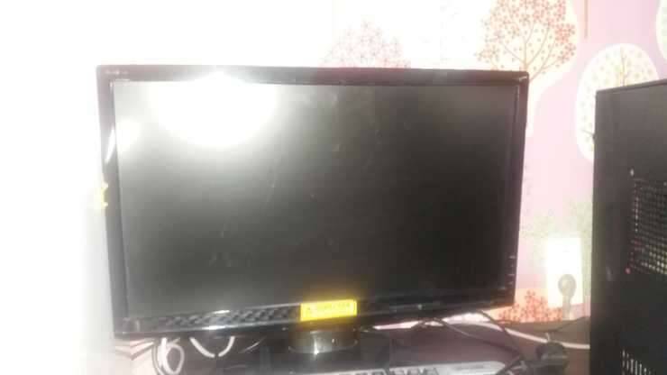 컴퓨터E6500 모니터22 합11만 총20대 (중고장터 - 비낚시용품)