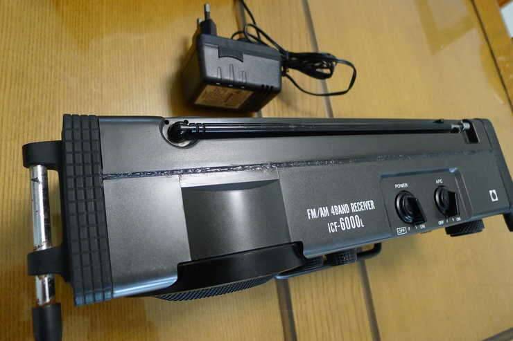 소니 군용 라디오 ICF6000L (중고장터 - 비낚시용품)