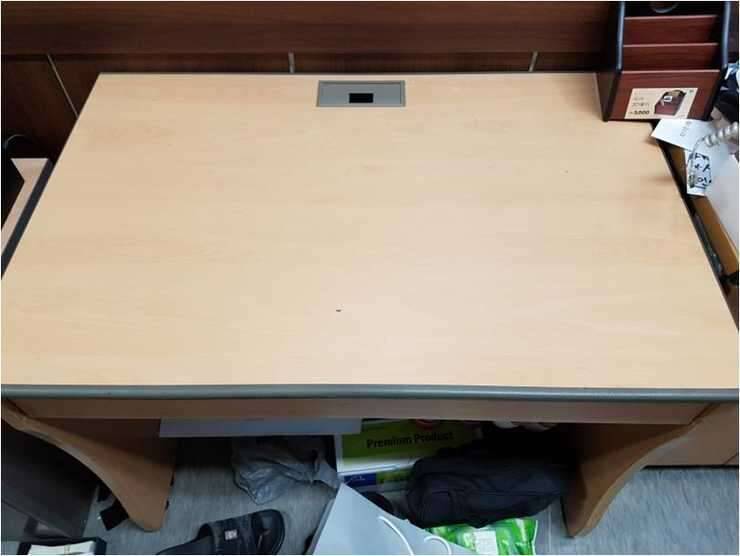 MK710 무선 마우스키보드 퍼시스 책상 옷걸이 팝니다 (중고장터 - 비낚시용품)