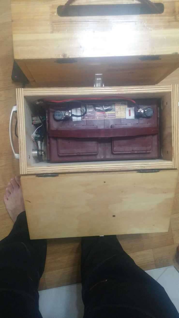 트로잔 딥사이클밧데리자동충전기 팝니다 (중고장터 - 비낚시용품)