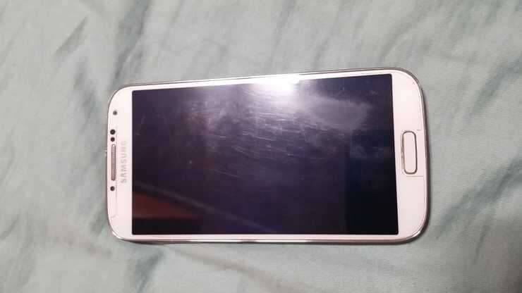 S4 LEEA 32GB 팝니다 (중고장터 - 비낚시용품)