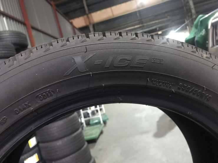 미쉘린 XICE 23550 R18 스노우윈터타이어4짝 팝니다 (중고장터 - 비낚시용품)