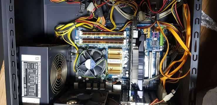 컴퓨터 본체 몇대 팝니다 (중고장터 - 비낚시용품)