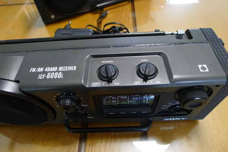 소니 군용 라디오 ICF6000L (중고장터 - 비낚시용품)