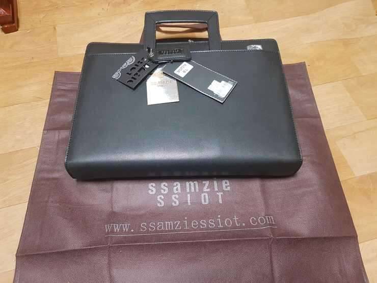 고급 서류 가방 50000원 (중고장터 - 비낚시용품)