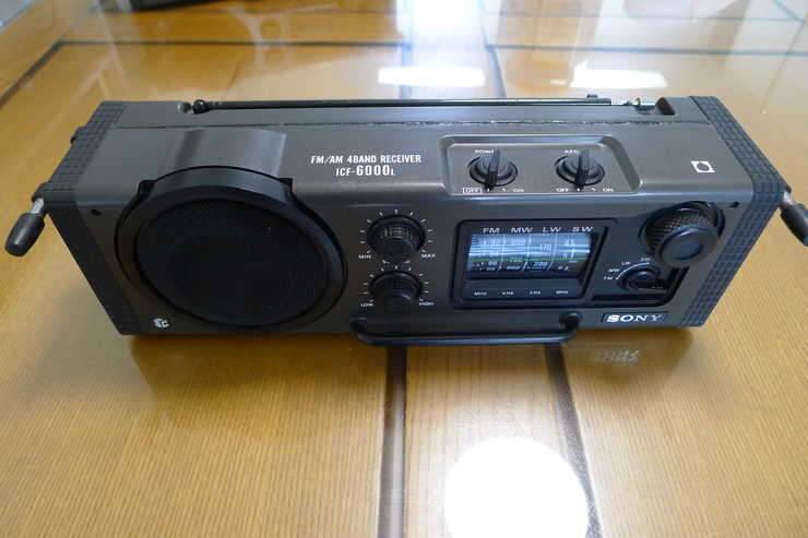 소니 군용 라디오 ICF6000L (중고장터 - 비낚시용품)
