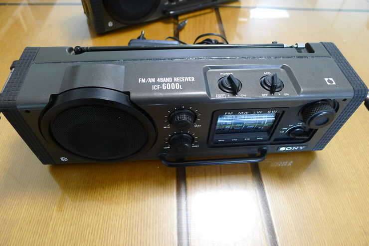 소니 군용 라디오 ICF6000L (중고장터 - 비낚시용품)