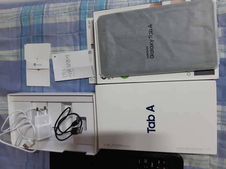 갤럭시탭 A 80 32G t380 새제품급 (중고장터 - 비낚시용품)