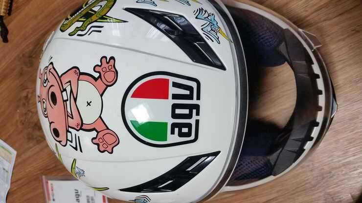 agv 오토바이 헬멧 팝니다 (중고장터 - 비낚시용품)