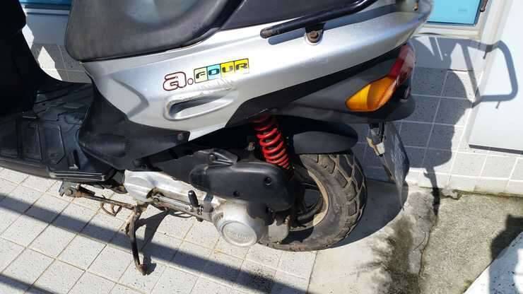 50cc 이륜차 팝니다 (중고장터 - 비낚시용품)