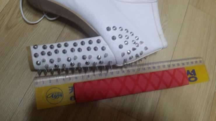 새신발 가격다운 여성앵글부츠와 샌들 (중고장터 - 비낚시용품)