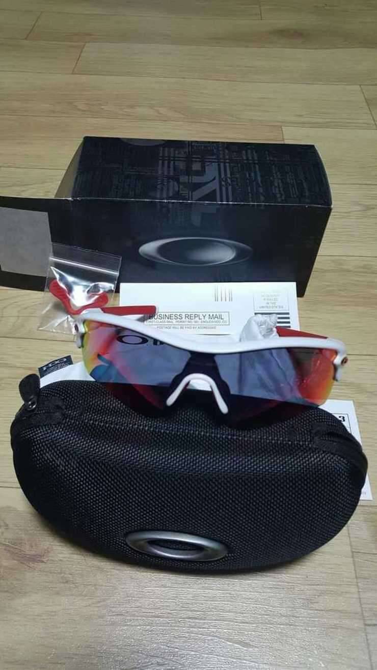 오클리 썬글외 캐논700d 팝니다 (중고장터 - 비낚시용품)