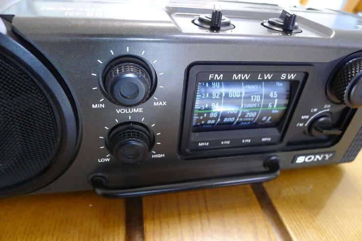 소니 군용 라디오 ICF6000L (중고장터 - 비낚시용품)