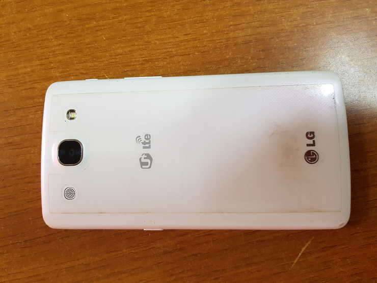 Lg u LTE ME 헨드폰 팝니다 (중고장터 - 비낚시용품)
