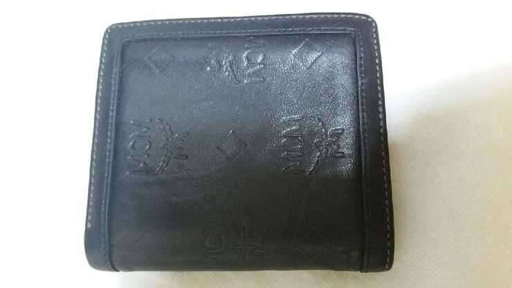 MCM 남성 검정색 반지갑 (중고장터 - 비낚시용품)