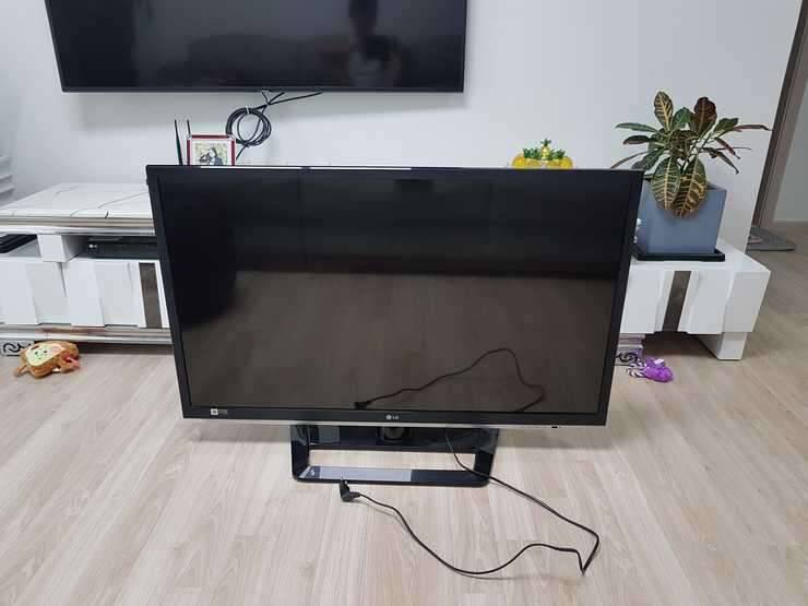 LG 42인치 TV 팝니다 (중고장터 - 비낚시용품)
