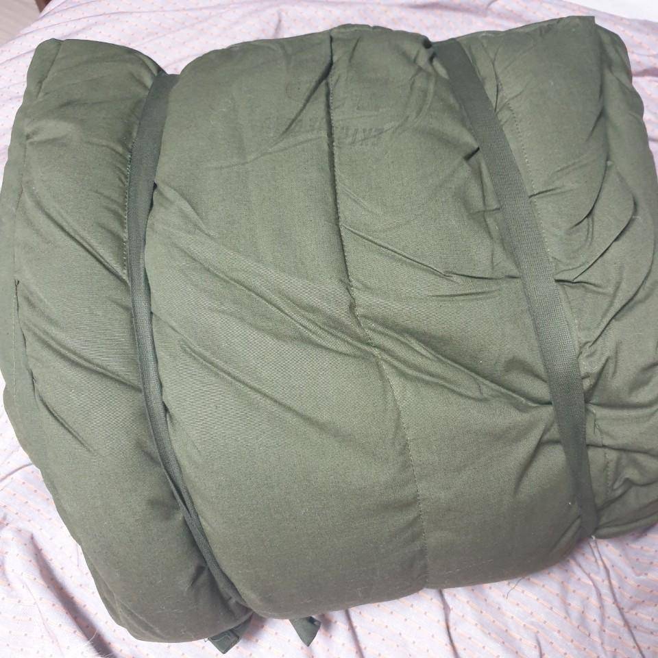 침낭 미사용 과 다운 돕바95100사즈 롱패딩 판매 합니다 (중고장터 - 비낚시용품)