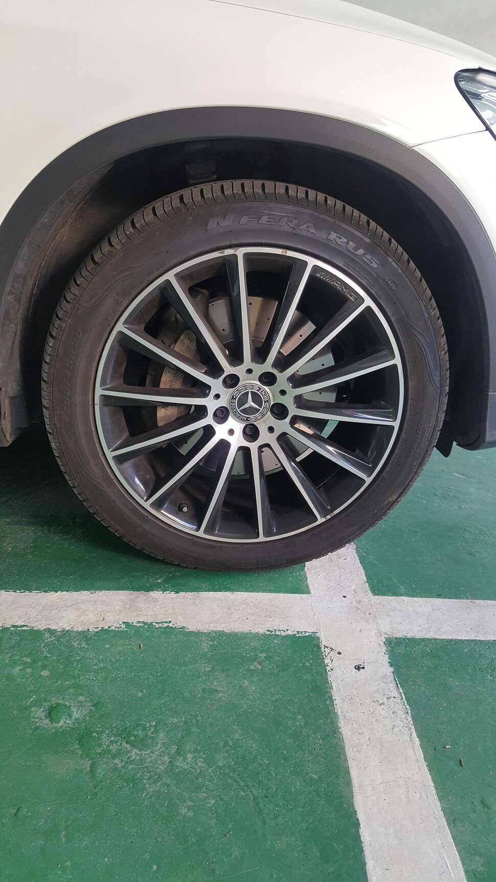 벤츠 GLC 250d 정품휠 미사용 1개팝니다 (중고장터 - 비낚시용품)