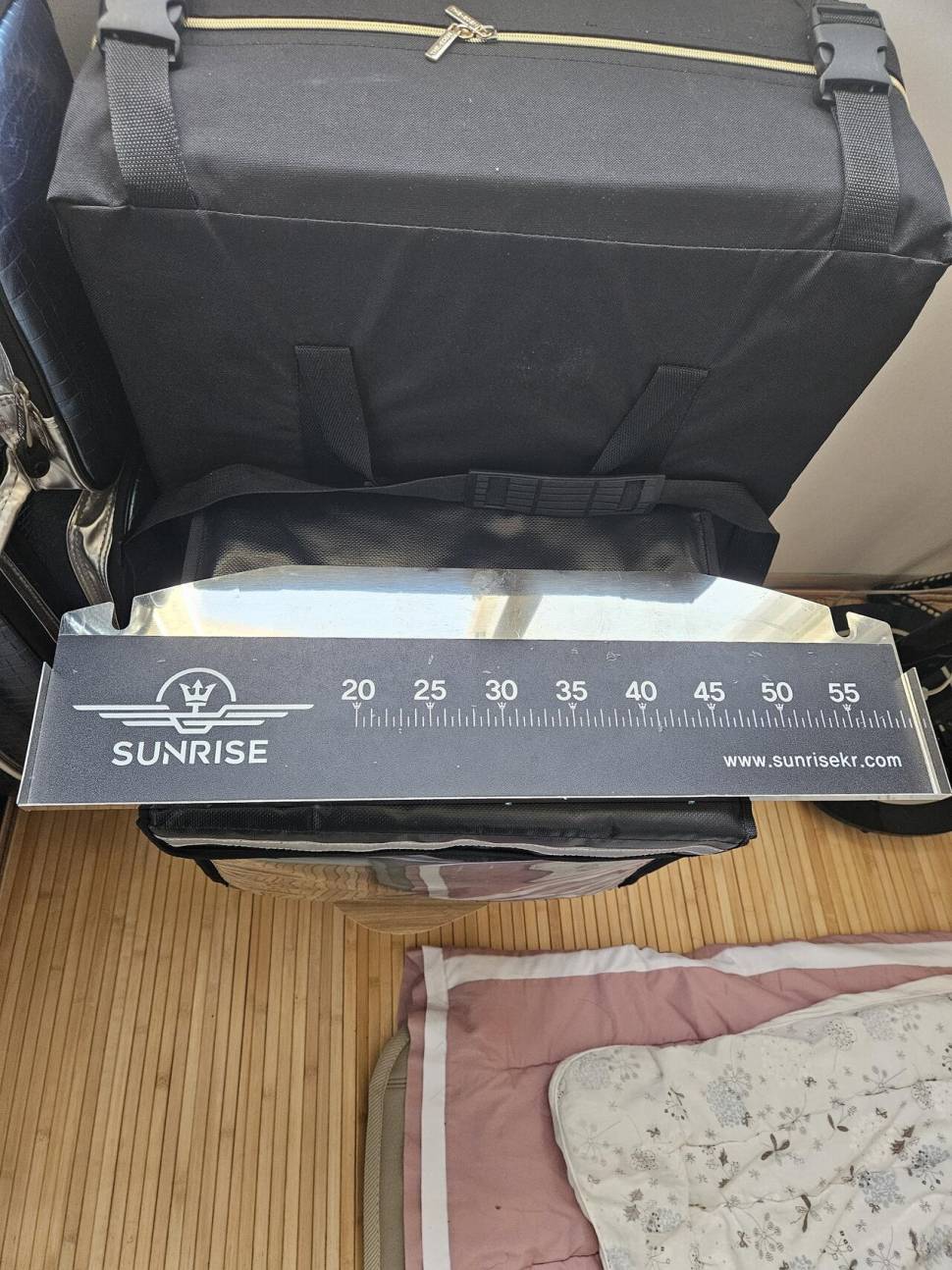 극동계침낭 멀티파워탭 선반 일또낚매트 전자찌 팝니다 (중고장터 - 비낚시용품)