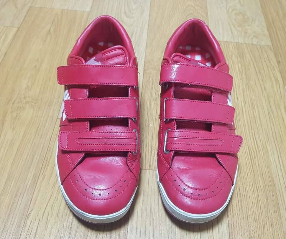 라코스테데쌍트아식스 운동화 팝니다 (중고장터 - 비낚시용품)