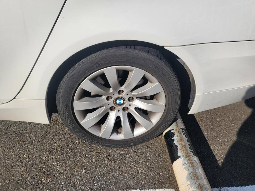 bmw 528i (중고장터 - 비낚시용품)