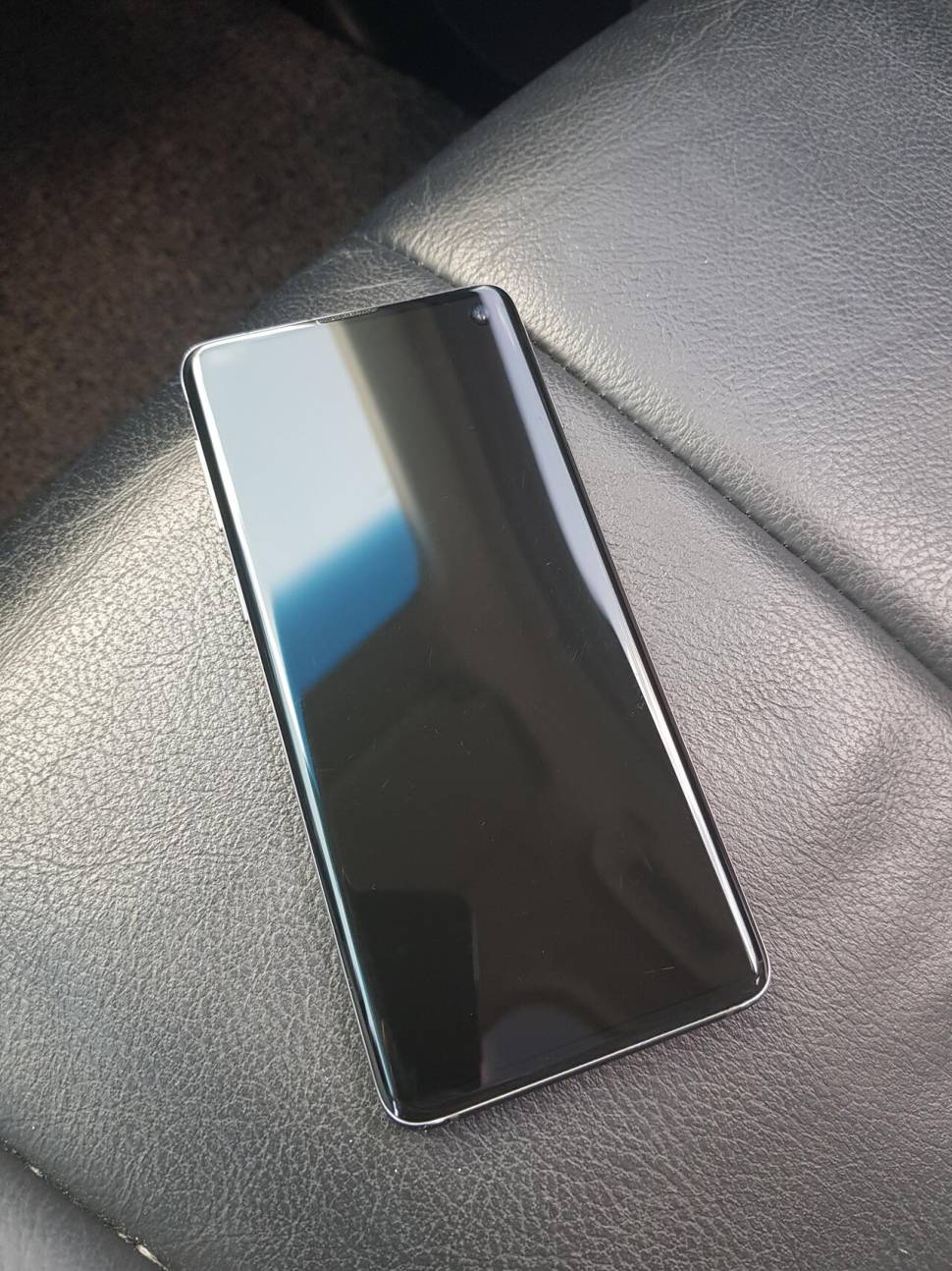 갤럭시 S10 휴대폰21만원 (중고장터 - 비낚시용품)