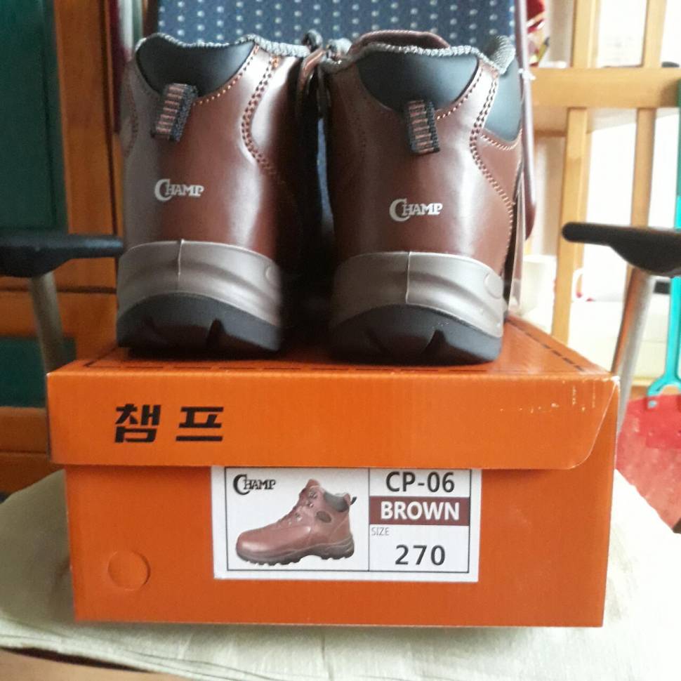 안전화챔프 260 270mm 팝니다 (중고장터 - 비낚시용품)