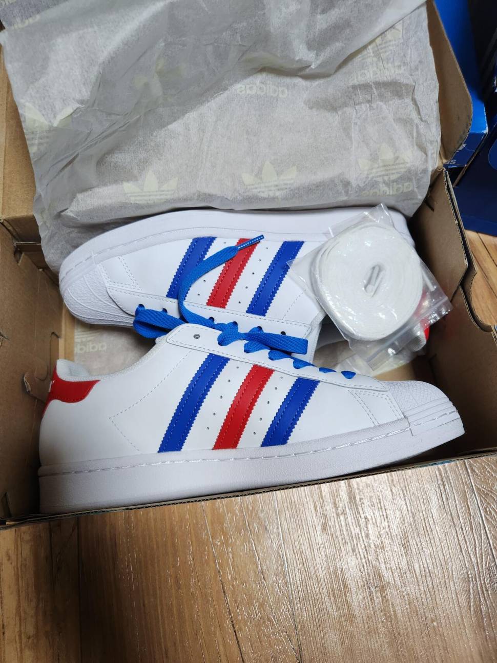 아디다스 운동화 265270mm (중고장터 - 비낚시용품)