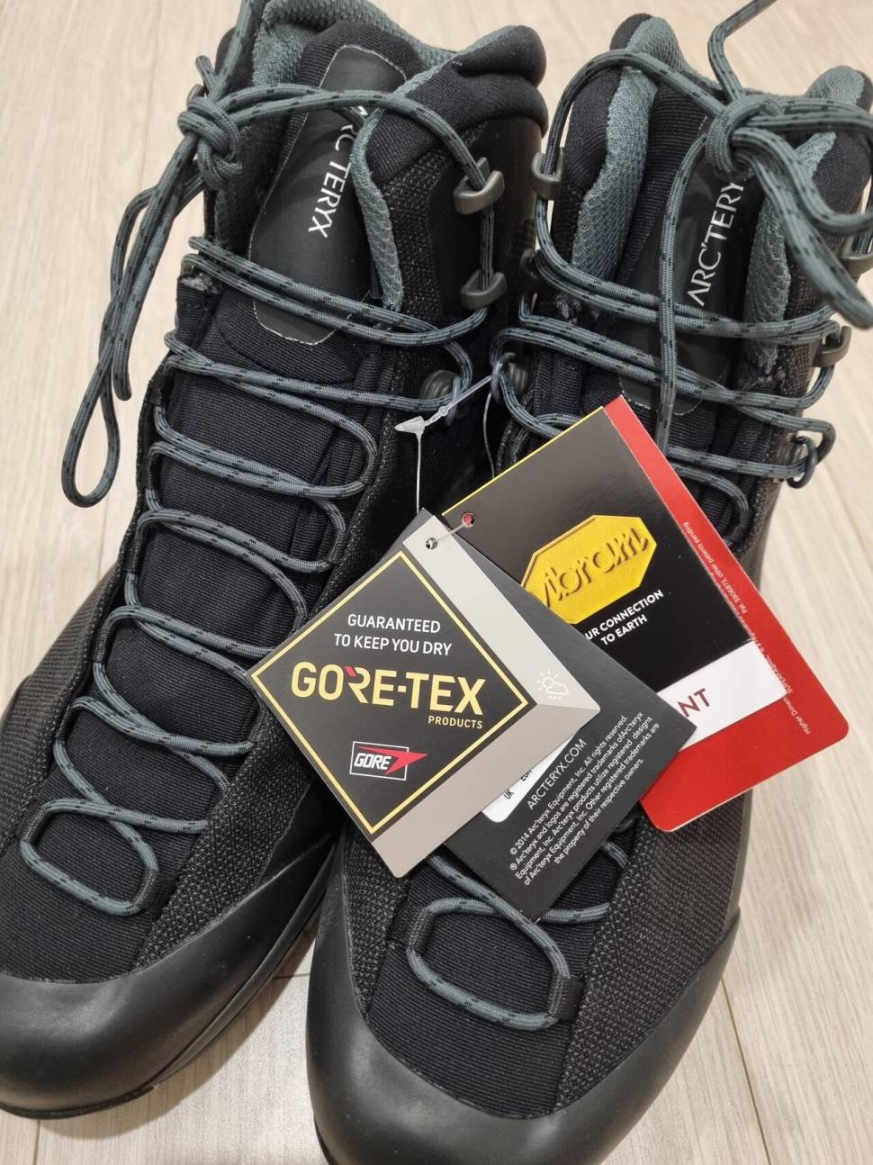 아크테릭스 Acrux TR GTX M (중고장터 - 비낚시용품)