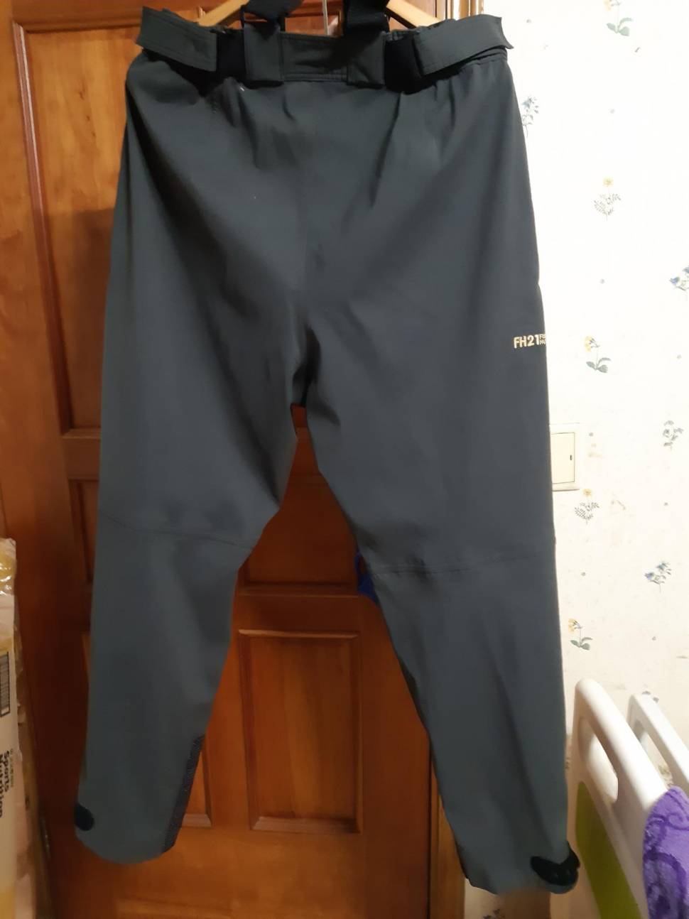 고어텍스 낚시복 하의 XL 3234 (중고장터 - 비낚시용품)