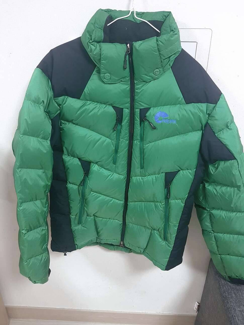 한겨울 구스 패딩 (중고장터 - 비낚시용품)