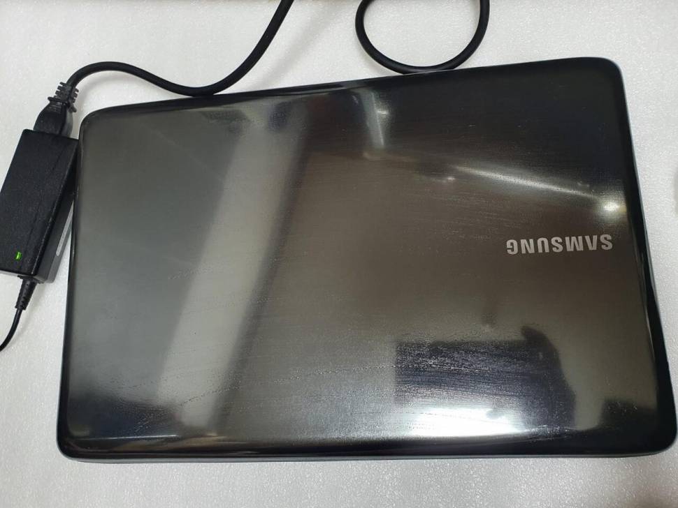삼성 SENS R540 노트북 반본체 내놓습니다 (중고장터 - 비낚시용품)