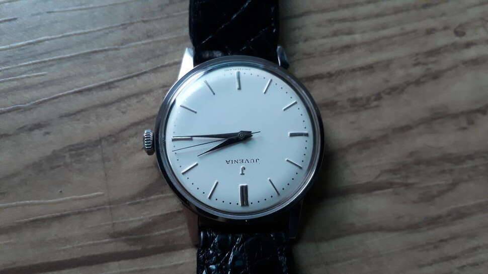 JUVENIA SWISS 쥬베니아 수동 시계 (중고장터 - 비낚시용품)