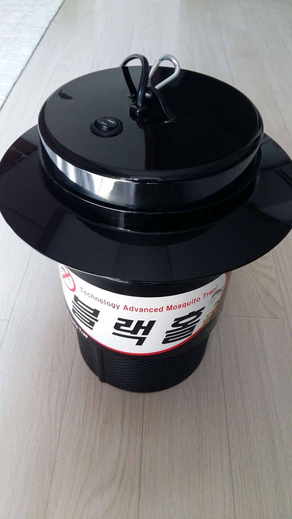 블랙홀 골드 모기 포충기 (중고장터 - 비낚시용품)