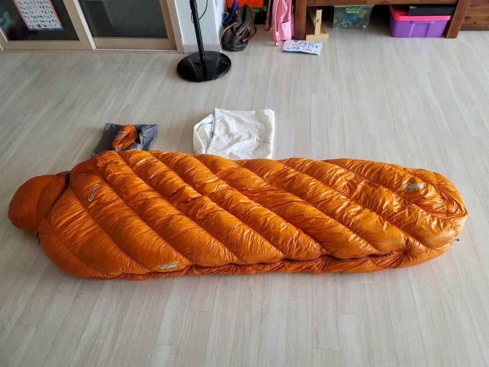 몽벨 침낭 다운허거 exp (중고장터 - 비낚시용품)