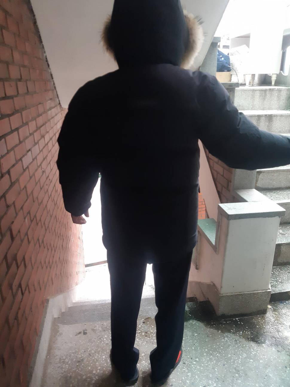 코오롱 안타티카 대장 패딩95 실제치수100검정색 판매 합니다 (중고장터 - 비낚시용품)