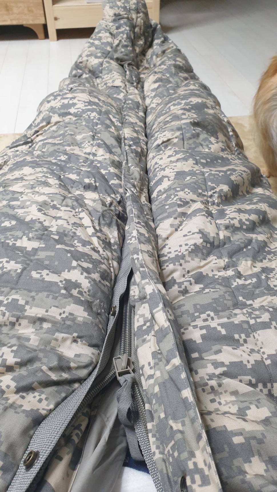 재업혹한기 침낭팝니다 워치콘침낭 (중고장터 - 비낚시용품)