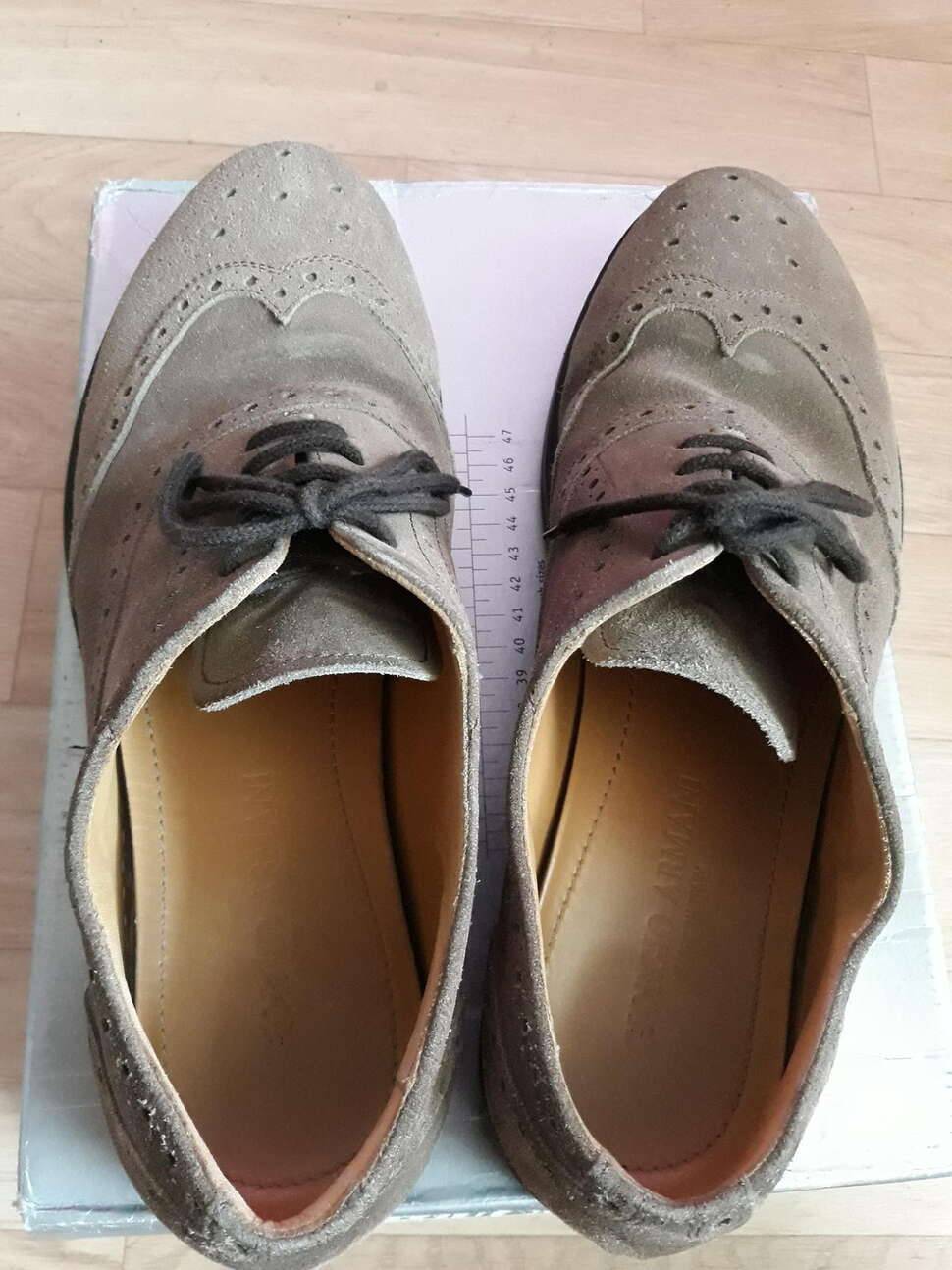 조르지오 알마니 남성 신발 외 몇가지 입니다 (중고장터 - 비낚시용품)
