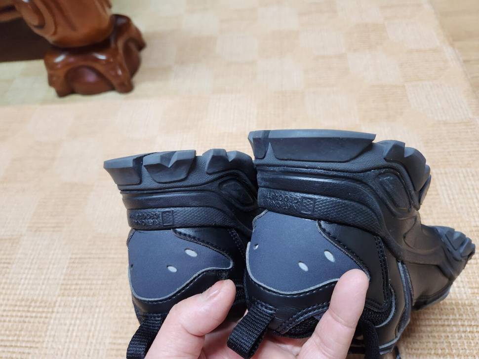 운동화 (중고장터 - 비낚시용품)