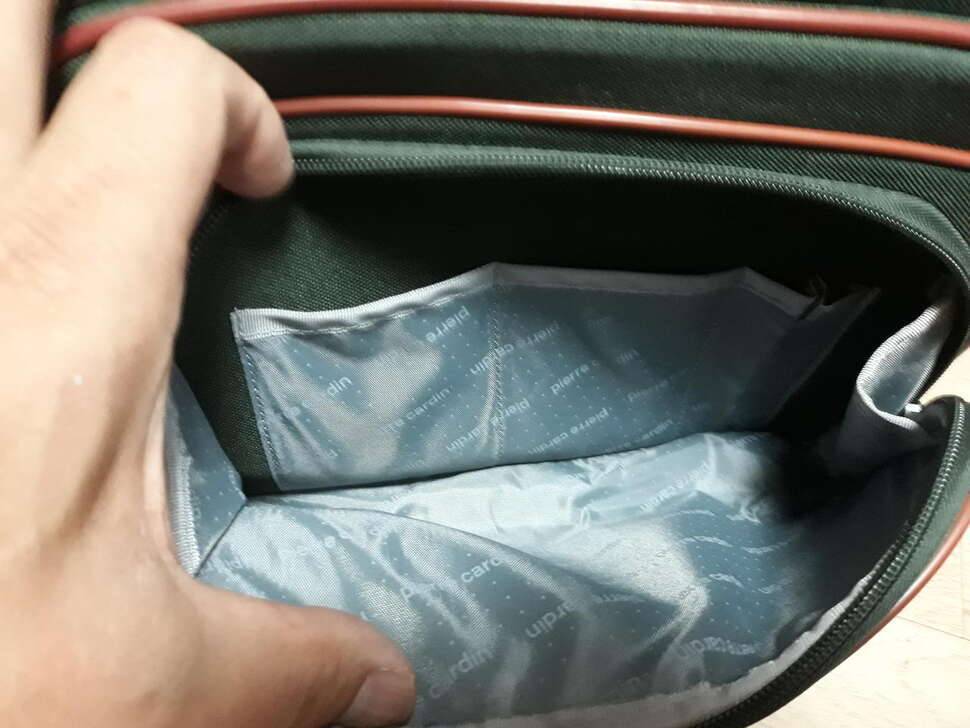 피에르 가르뎅 클러치 백 입니다 (중고장터 - 비낚시용품)