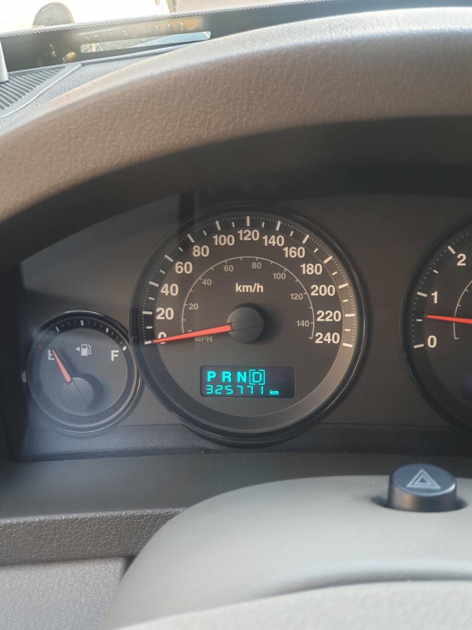 5등급 06년식 32만km Jeep 그랜드체로키 4륜 280만원 (중고장터 - 비낚시용품)