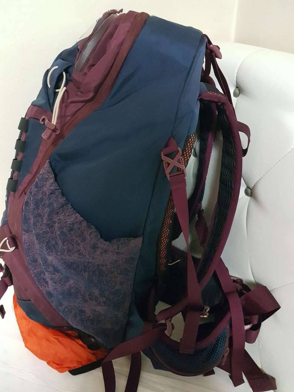 빈폴 배낭 35리터 ㅡ4만원 (중고장터 - 비낚시용품)