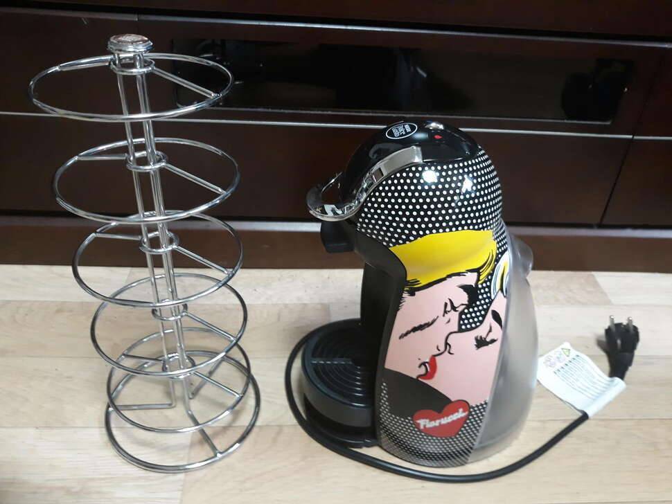 네스카페 돌체구스토 커피머신 외 몇가지 입니다 (중고장터 - 비낚시용품)